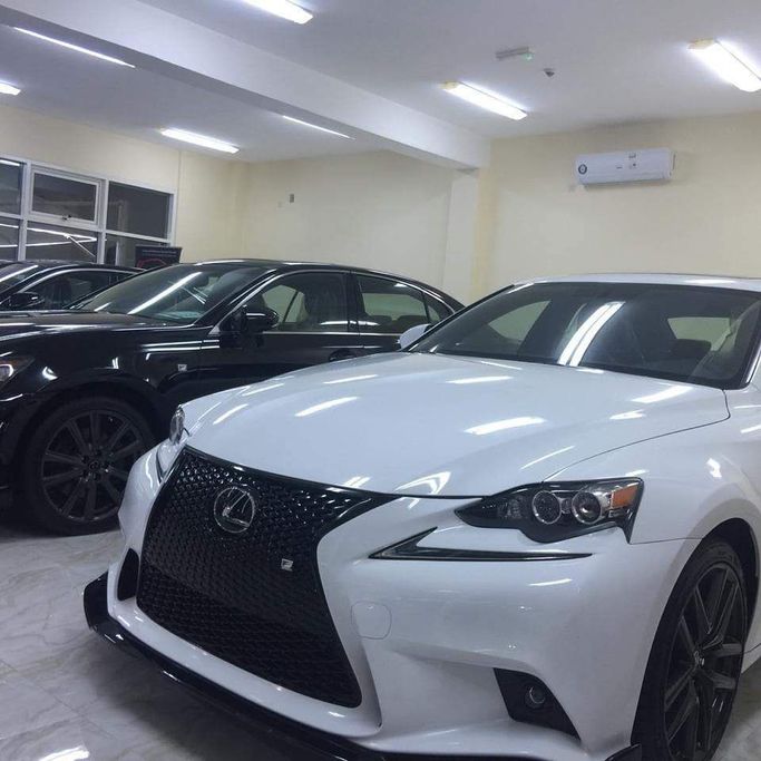 Used Lexus IS 300 III, 3.5 l, 2016 in Sharjah by Alfaris Used Cars, White color. Other | AUTO.AE