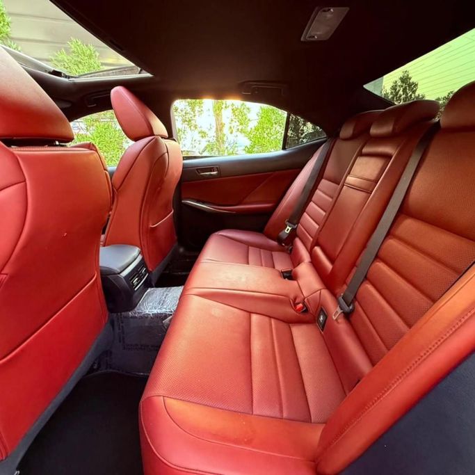 Подержанный Lexus IS 250 III, 2.5 л, 2015 в Шардже от Sarmad Cars Черный цвет. Other | AUTO.AE