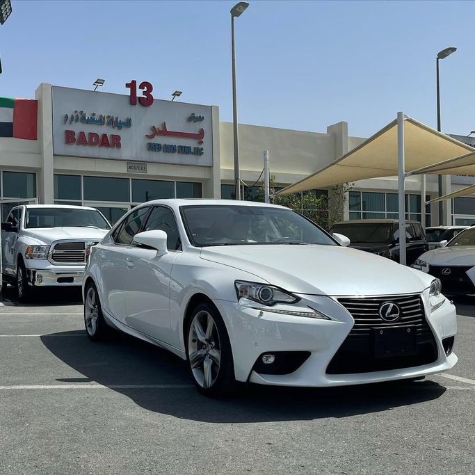 Used Lexus IS 350 III, 3.5 l, 2015 in Sharjah by Badar Used Cars, White color.  | AUTO.AE