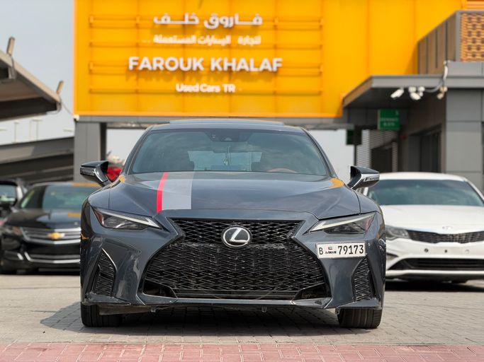 Подержанный Lexus IS 500 III Рестайлинг 2, 5.0 л, 2022 в Шардже от FAROUK KHALAF Черный цвет. Американская | AUTO.AE | Объявление #271269