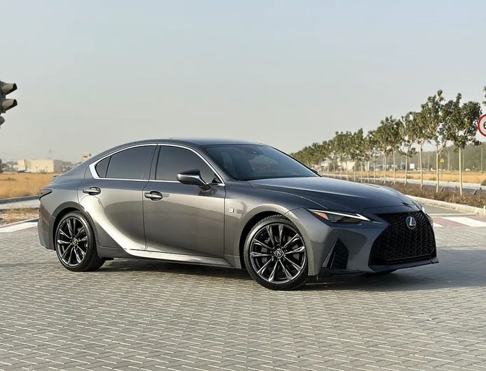 مستعملة Lexus IS 350 ثالثاً فيس ليفت 2, 3.5 l, 2024 في في الشارقة من AL KARADAH USED CARS TRADING، اللون رمادي. المواصفات الأمريكية | AUTO.AE | إعلان #271630