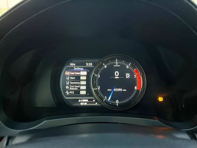 Подержанный Lexus IS 350 III Рестайлинг 2, 3.5 л, 2024 в ОАЭ, Шарджа от Rebou Alfakhama Серебристый цвет. Американская | AUTO.AE | Объявление #295798 — фото 15 из 17