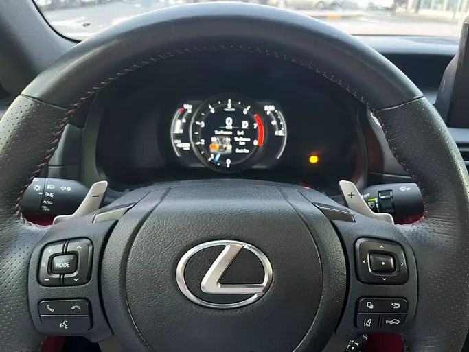 Подержанный Lexus IS 350 III Рестайлинг 2, 3.5 л, 2024 в ОАЭ, Шарджа от Rebou Alfakhama Серебристый цвет. Американская | AUTO.AE | Объявление #295798 — фото 16 из 17