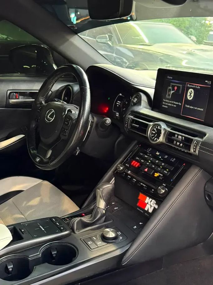 Used Lexus IS 350 III Facelift 2, 3.5 l, 2022 in UAE, Sharjah by Rebou Alfakhama, Blue color. American Specs | AUTO.AE | Listing #295800 — photo 12 of 17