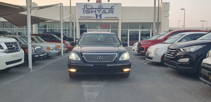 Подержанный Lexus LS 430 III Рестайлинг, 4.3 л, 2005 в Шардже от Ishtar Used Cars Черный цвет. Other | AUTO.AE