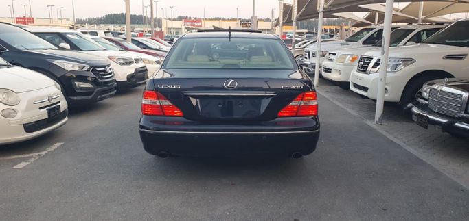Подержанный Lexus LS 430 III Рестайлинг, 4.3 л, 2005 в Шардже от Ishtar Used Cars Черный цвет. Other | AUTO.AE