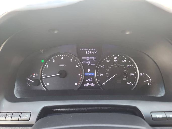 مستعملة Lexus LS 460 عملية شد الوجه IV 2, 4.6 l, 2013 في في الشارقة، اللون رمادي. المواصفات الأمريكية | AUTO.AE