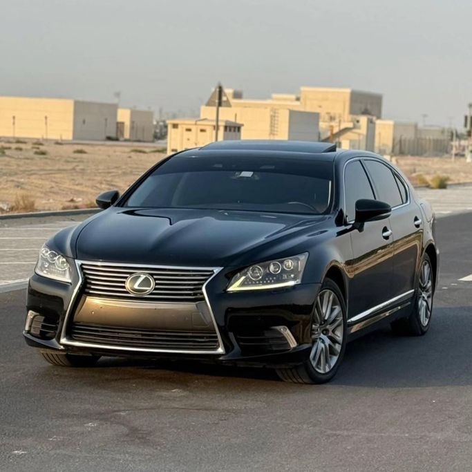 Подержанный Lexus LS 460 L IV Рестайлинг 2, 4.6 л, 2014 в Шардже от Sarmad Cars Черный цвет. Other | AUTO.AE