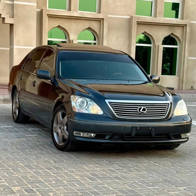 Подержанный Lexus LS 430 III Рестайлинг, 4.3 л, 2004 в Шардже от Sarmad Cars Зеленый цвет. Other | AUTO.AE