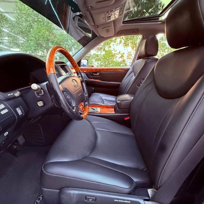 Подержанный Lexus LS 430 III Рестайлинг, 4.3 л, 2004 в Шардже от Sarmad Cars Зеленый цвет. Other | AUTO.AE