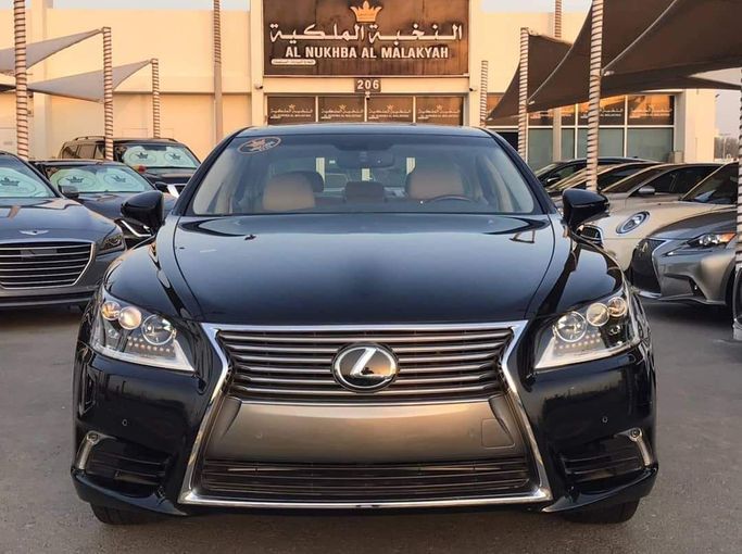 Used Lexus LS 460 L IV Facelift 2, 4.6 l, 2017 in Sharjah by Al Nukhba Al Malakyah Used Cars, Black color. American Specs | AUTO.AE