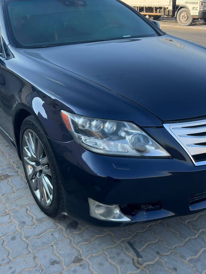 Used Lexus LS 460 L IV Facelift, 4.6 l, 2011 in Sharjah, Blue color. American Specs | AUTO.AE