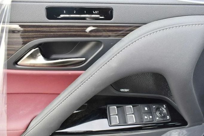 New Lexus LX 700h IV, 3.4 l, 2025 in Sharjah by Nour Alnukhba Motors, White color. GCC Specs | AUTO.AE