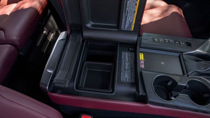 Новый Lexus LX 600 IV, 3.4 л, 2023 в Шардже от Nour Alnukhba Motors Черный цвет. Other | AUTO.AE