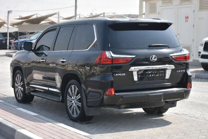 Used Lexus LX 570 III Facelift 2, 5.7 l, 2016 in Sharjah by Alfaris Used Cars, Black color. Other | AUTO.AE
