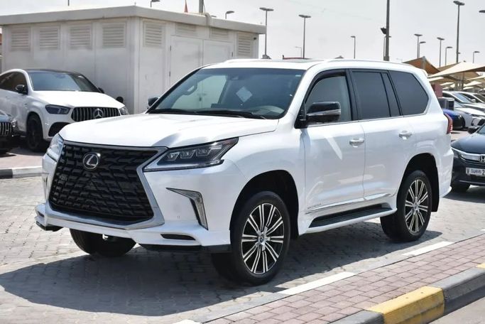 Used Lexus LX 570 III Facelift 2, 5.7 l, 2021 in Sharjah by Alfaris Used Cars, White color. Other | AUTO.AE