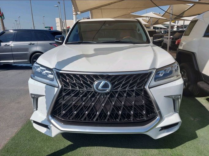Used Lexus LX 570 III Facelift 2, 5.7 l, 2016 in Sharjah by Alsabah Used Cars, White color. GCC Specs | AUTO.AE