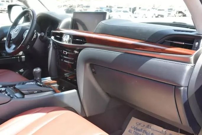 Used Lexus LX 570 III Facelift 2, 5.7 l, 2021 in Sharjah by Alfaris Used Cars, Black color. Other | AUTO.AE