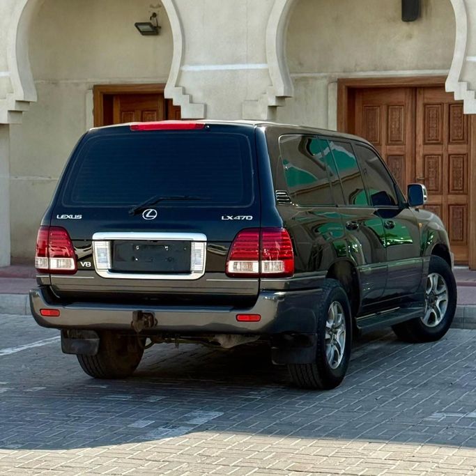 Подержанный Lexus LX 470 II Рестайлинг, 4.7 л, 2006 в Шардже от Sarmad Cars Черный цвет. Other | AUTO.AE
