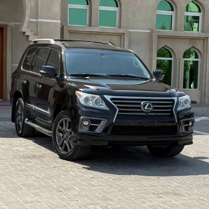 Подержанный Lexus LX 570 III Рестайлинг, 5.7 л, 2015 в Шардже от Sarmad Cars Черный цвет. Other | AUTO.AE