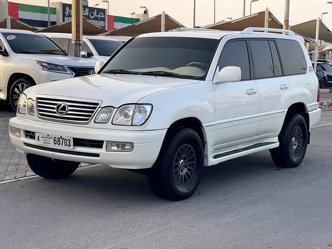 Used ⁦Lexus LX 470 II Facelift, 4.7 l, 2006⁩ in UAE, Sharjah by ASAL ALHAIBAH USED CARS, White color. American Specs | AUTO.AE | Listing #287495