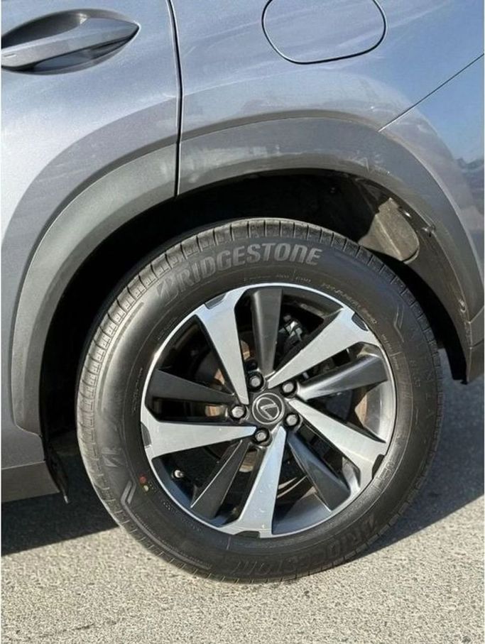 Подержанный Lexus NX 200t I, 2.0 л, 2017 в Шардже от Abo Saif Серый цвет. Американская | AUTO.AE