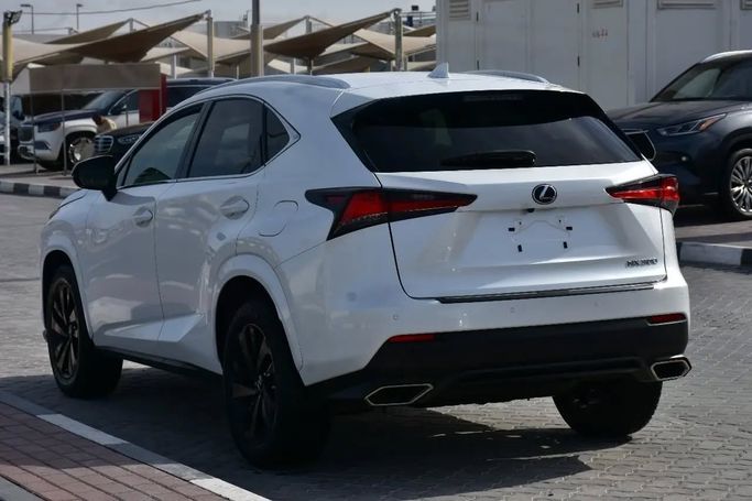 Подержанный Lexus NX 300 I Рестайлинг, 2.0 л, 2020 в Шардже от Alfaris Used Cars Белый цвет. Other | AUTO.AE