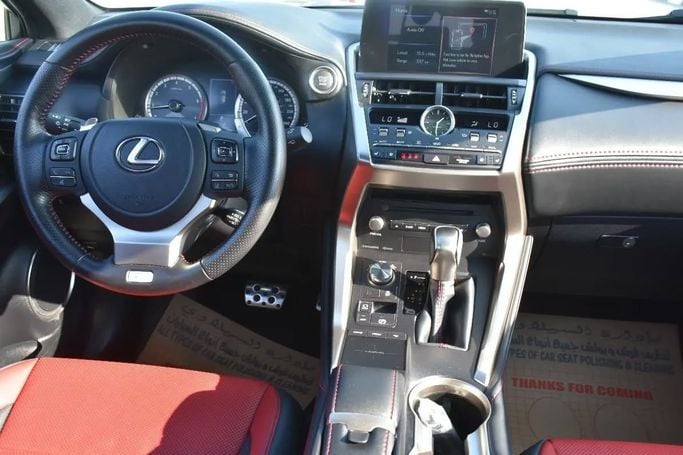 Подержанный Lexus NX 300 I Рестайлинг, 2.0 л, 2021 в Шардже от Alfaris Used Cars Белый цвет. Other | AUTO.AE