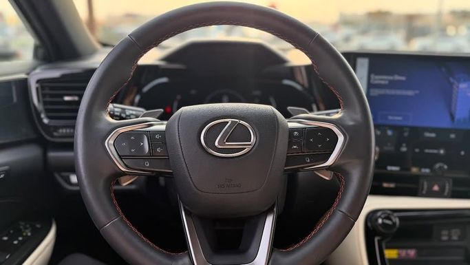 Подержанный Lexus NX 350 II, 2.4 л, 2022 в Шардже от Badar Used Cars Красный цвет.  | AUTO.AE