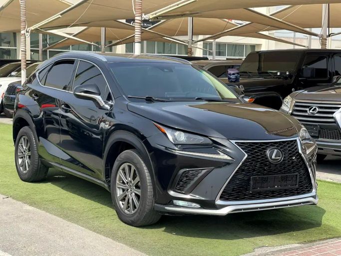 مستعملة Lexus NX 300 أنا فيس ليفت, 2.0 l, 2020 في في الشارقة من Walid Kahat، اللون أسود. المواصفات الأمريكية | AUTO.AE