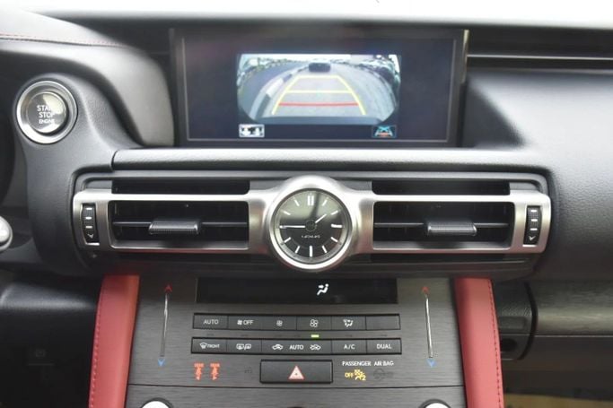 Подержанный Lexus RC 350 I Рестайлинг, 3.5 л, 2021 в Шардже от Alfaris Used Cars Черный цвет. Other | AUTO.AE