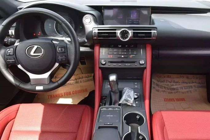 Подержанный Lexus RC 300 I Рестайлинг, 3.5 л, 2021 в Шардже от Alfaris Used Cars Черный цвет. Other | AUTO.AE