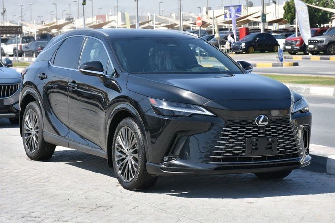 Подержанный Lexus RX 350 V, 2.4 л, 2023 в Шардже от Alfaris Used Cars Черный цвет.  | AUTO.AE