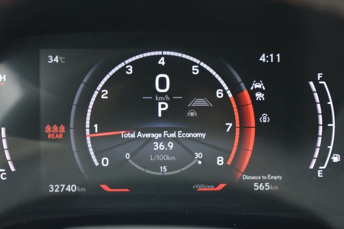 Подержанный Lexus RX 350 V, 2.4 л, 2023 в Шардже от Alfaris Used Cars Черный цвет.  | AUTO.AE
