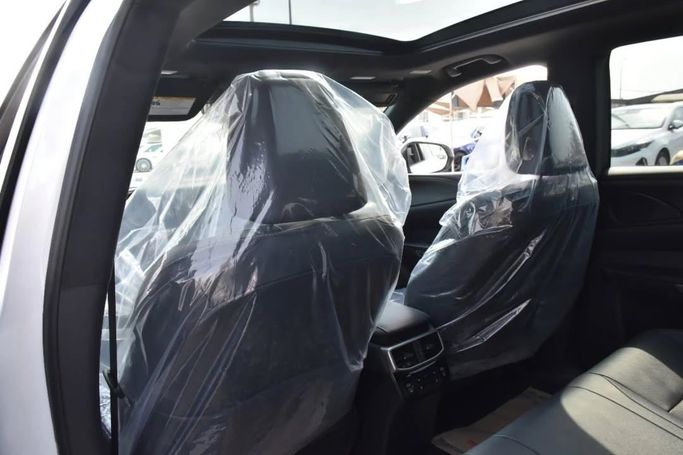 Used Lexus RX 350 V, 2.4 l, 2024 in Sharjah by Alfaris Used Cars, White color.  | AUTO.AE