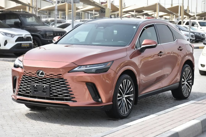 Подержанный Lexus RX 350 V, 2.4 л, 2023 в Шардже от Alfaris Used Cars Красный цвет. Other | AUTO.AE