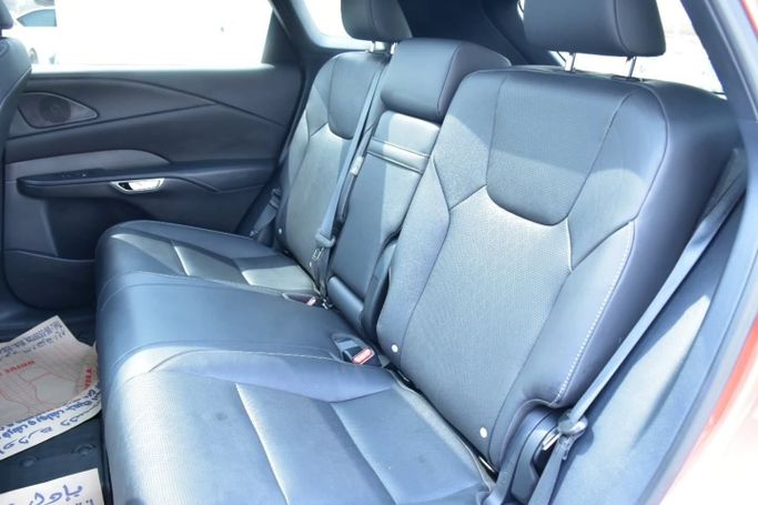 Подержанный Lexus RX 350 V, 2.4 л, 2023 в Шардже от Alfaris Used Cars Бронзовый цвет. Other | AUTO.AE
