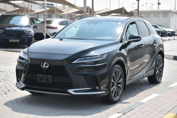 Подержанный Lexus RX 350 V, 2.4 л, 2023 в Шардже от Alfaris Used Cars Черный цвет. Other | AUTO.AE