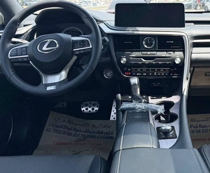 Подержанный Lexus RX 350L IV Рестайлинг, 3.5 л, 2022 в Шардже от Alfaris Used Cars Черный цвет. Other | AUTO.AE