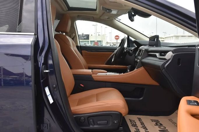 Подержанный Lexus RX 350L IV Рестайлинг, 3.5 л, 2022 в Шардже от Alfaris Used Cars Черный цвет. Other | AUTO.AE