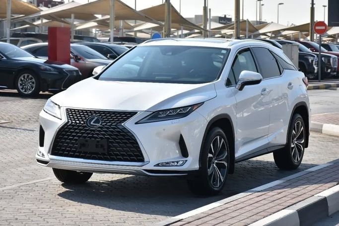 Подержанный Lexus RX 350 IV Рестайлинг, 3.5 л, 2022 в Шардже от Alfaris Used Cars Белый цвет. Other | AUTO.AE
