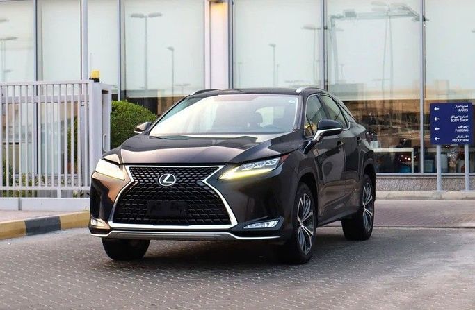 Подержанный Lexus RX 350L IV Рестайлинг, 3.5 л, 2022 в Шардже от Al Rukin Al Saudi Черный цвет. GCC | AUTO.AE