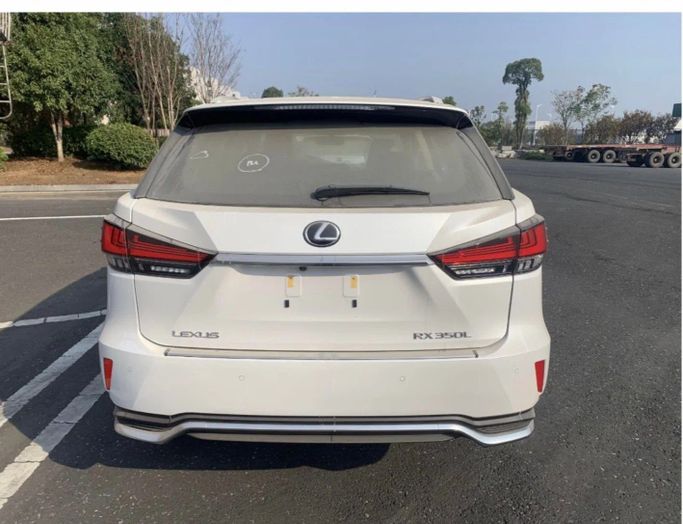 Новый Lexus RX 350L IV Рестайлинг, 3.5 л, 2022 в Шардже от Alfaris Used Cars Белый цвет. GCC | AUTO.AE