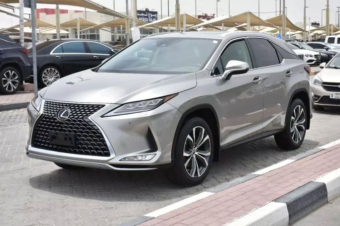 Подержанный Lexus RX 350 IV Рестайлинг, 3.5 л, 2022 в Шардже от Alfaris Used Cars Серебристый цвет. Other | AUTO.AE