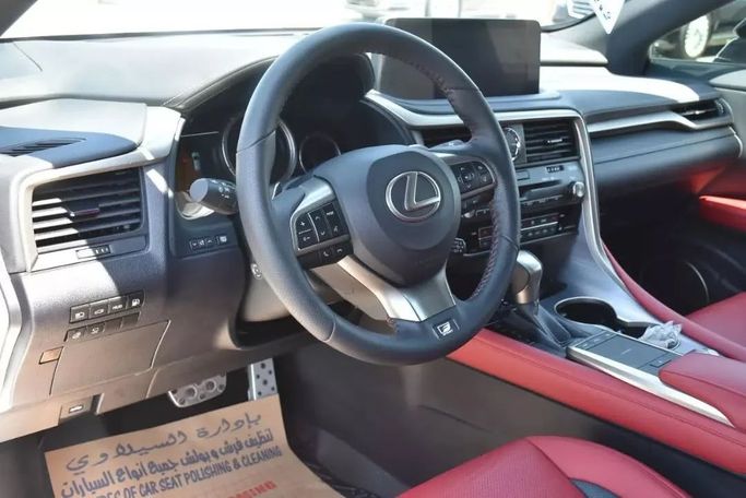 Подержанный Lexus RX 450h IV Рестайлинг, 3.5 л, 2021 в Шардже от Alfaris Used Cars Белый цвет. Other | AUTO.AE