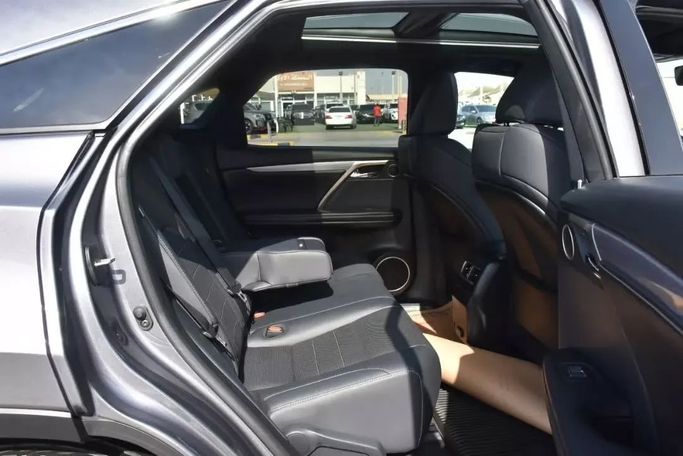 Подержанный Lexus RX 350 IV Рестайлинг, 3.5 л, 2020 в Шардже от Alfaris Used Cars Серый цвет. Other | AUTO.AE