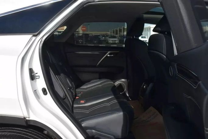 Подержанный Lexus RX 350 IV Рестайлинг, 3.5 л, 2020 в Шардже от Alfaris Used Cars Белый цвет. Other | AUTO.AE