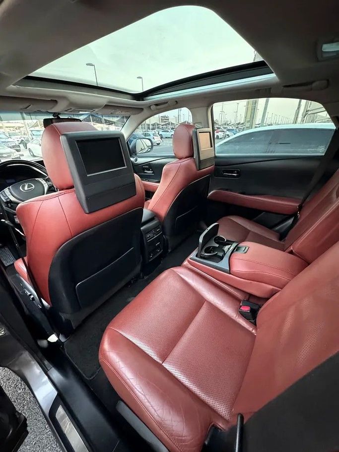 Подержанный Lexus RX 350 III Рестайлинг, 3.5 л, 2014 в Шардже от Taj Al Impratoor Used Cars Серый цвет. GCC | AUTO.AE