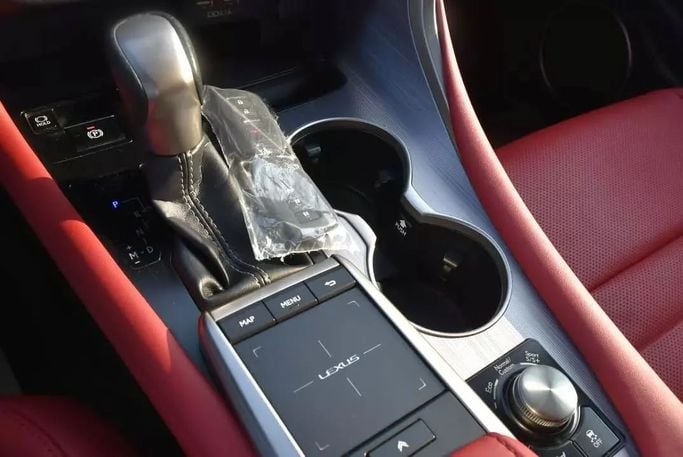 Used Lexus RX 350 IV Facelift, 3.5 l, 2020 in Sharjah by Alfaris Used Cars, White color. Other | AUTO.AE