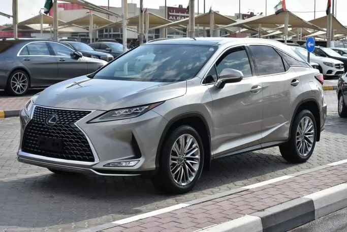 Used Lexus RX 350 IV Facelift, 3.5 l, 2020 in Sharjah by Alfaris Used Cars, Silver color. Other | AUTO.AE